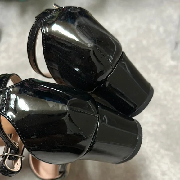 Steve Madden girls Glossy Black Heels - Picture 3 of 3